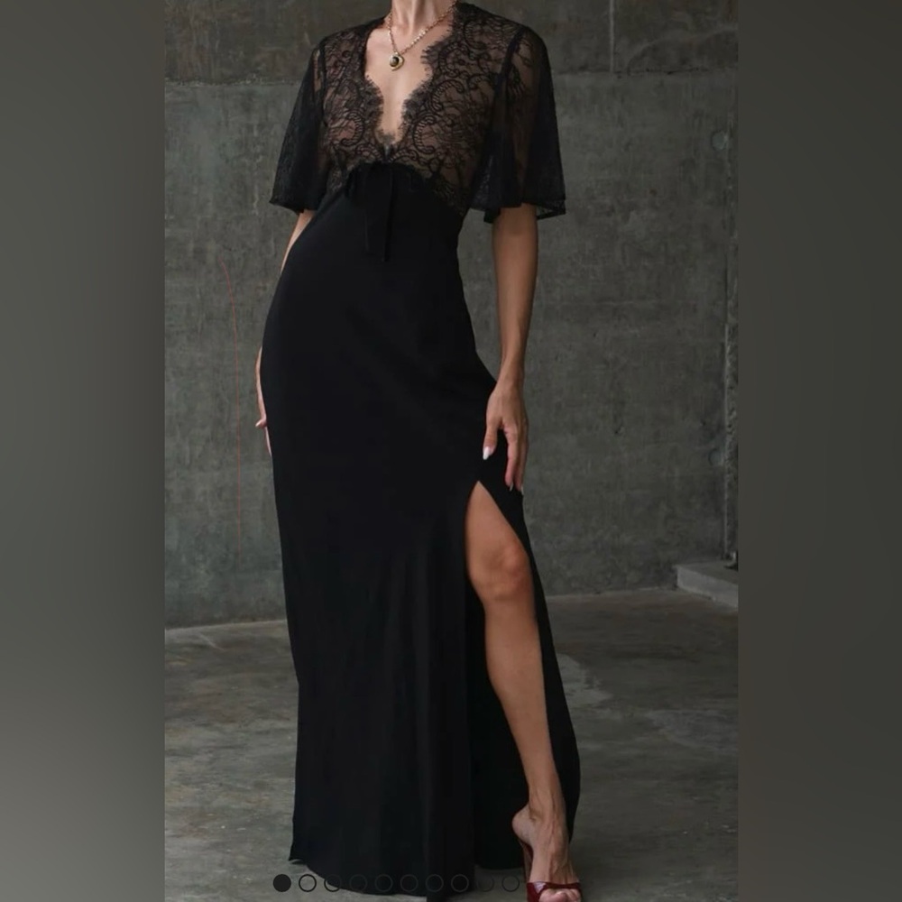 NWT Rumored Verona dress in black